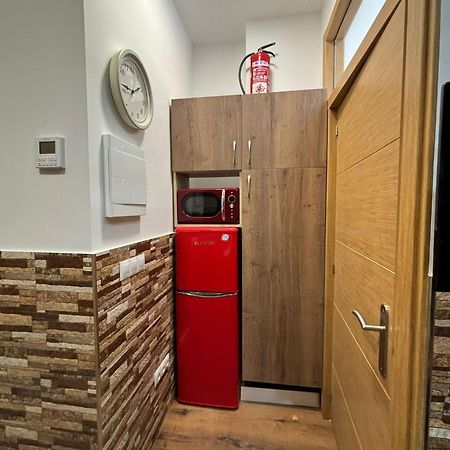 Apartamentos Deluxe Barajas Madrid Ngoại thất bức ảnh