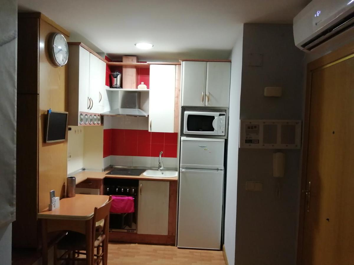 Apartamentos Deluxe Barajas Madrid Ngoại thất bức ảnh