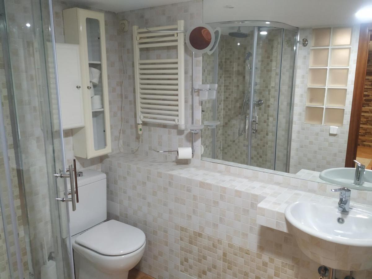 Apartamentos Deluxe Barajas Madrid Ngoại thất bức ảnh