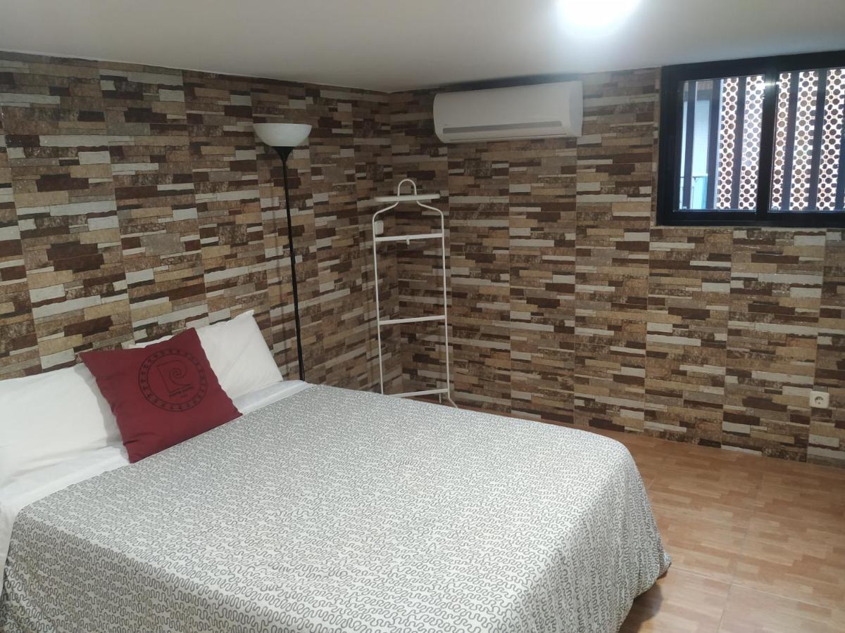 Apartamentos Deluxe Barajas Madrid Ngoại thất bức ảnh