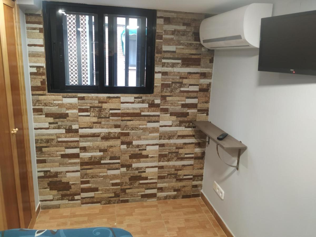 Apartamentos Deluxe Barajas Madrid Ngoại thất bức ảnh