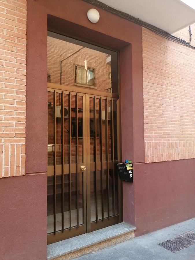 Apartamentos Deluxe Barajas Madrid Ngoại thất bức ảnh