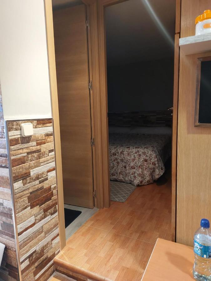 Apartamentos Deluxe Barajas Madrid Ngoại thất bức ảnh