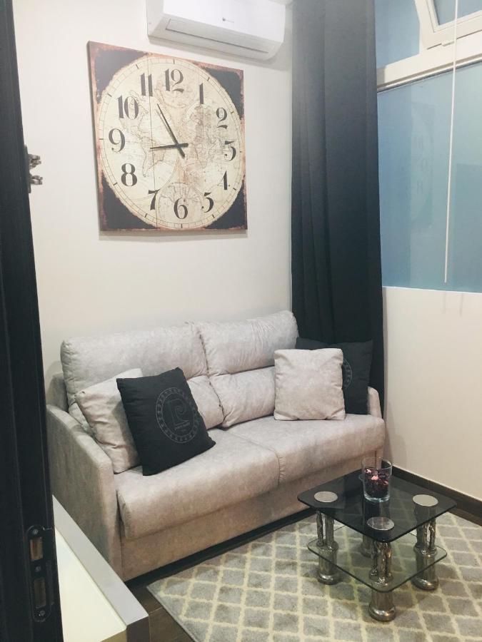 Apartamentos Deluxe Barajas Madrid Ngoại thất bức ảnh
