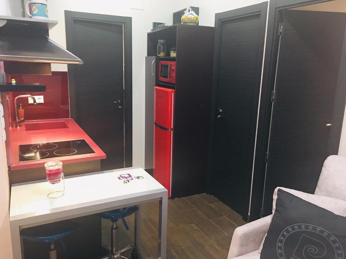 Apartamentos Deluxe Barajas Madrid Ngoại thất bức ảnh